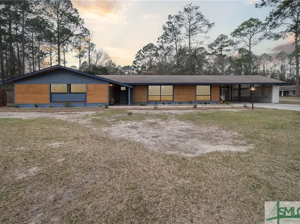 716 N Railroad Extension, Glennville, GA 30427