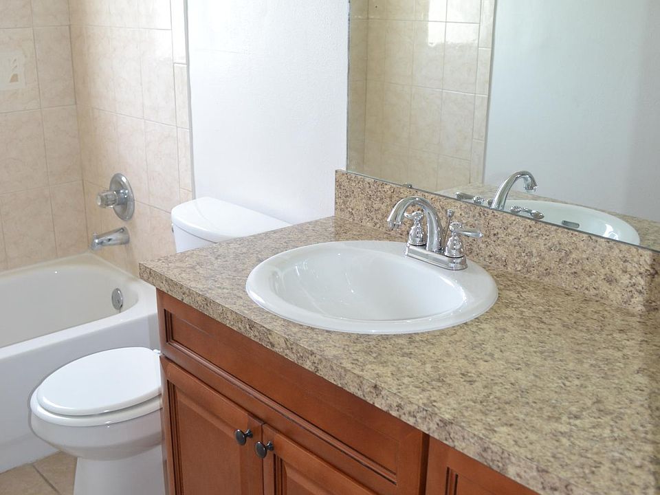 2nd image of 510 Timberlane W