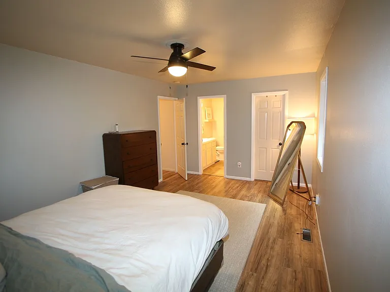2230 Daybreak Ct — Photo 9