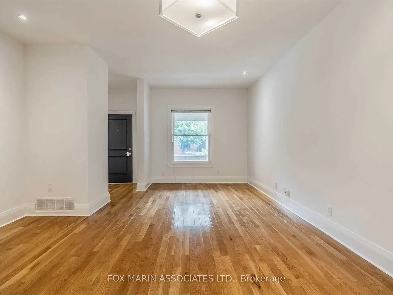 3 bed, $4,150 — Photo 4
