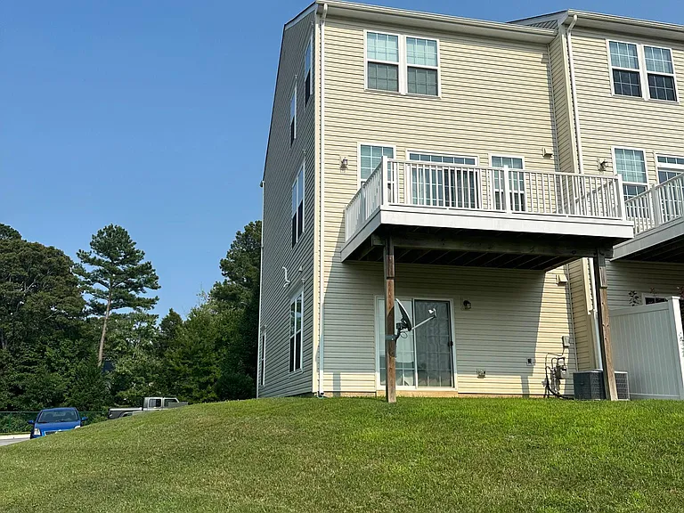 23181 Mountain Laurel Ln — Photo 9