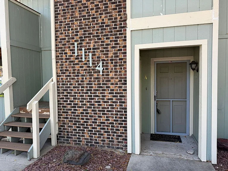 1114 Centaur Cir #A — Photo 18