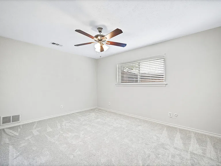 7251 Crooked Oak Dr — Photo 20