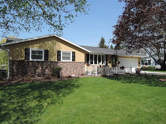 2nd image of 323 N 15th Dr