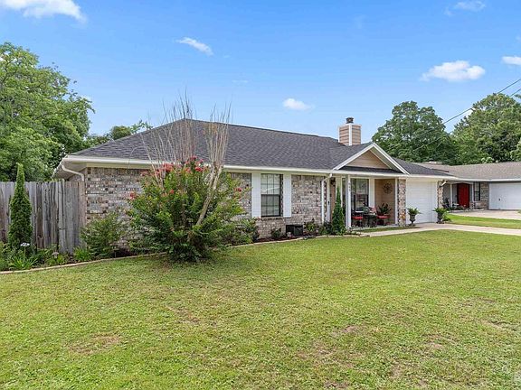 3rd image of 843 Amberway Dr