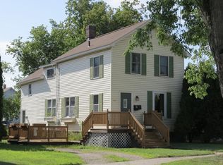 305 N 13th St #305B, Escanaba, MI 49829