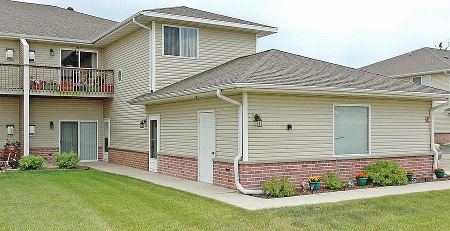 1st image of 346 Brookside Dr Unit 5