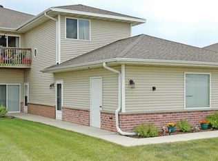 346 Brookside Dr UNIT 5, Mayville, WI 53050