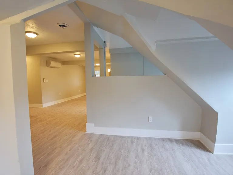 1002 N Aurora St — Photo 51