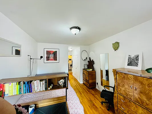 Rented by Douglas Elliman | media 24