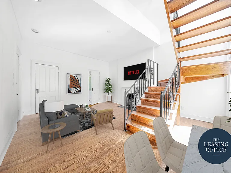 118 E 18th St #8 — Photo 6