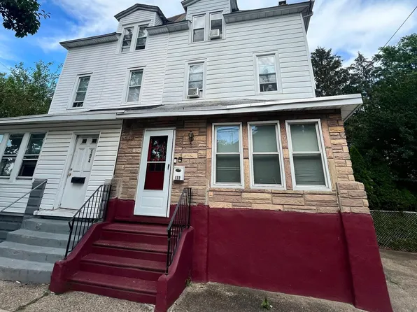 106 Cedar Ave, Woodlynne, NJ 08107