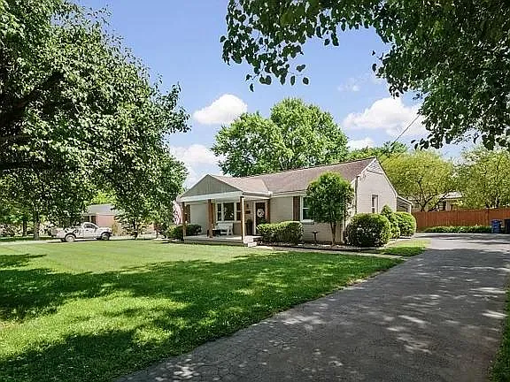 503 Perkins Dr — Photo 3