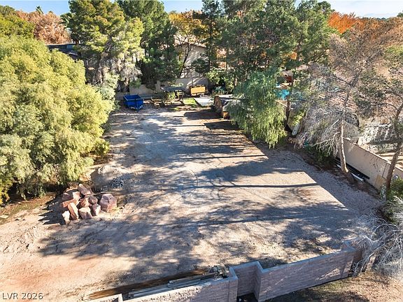 3rd image of Robar St