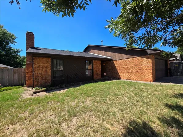 6712 NW 19th St, Bethany, OK 73008