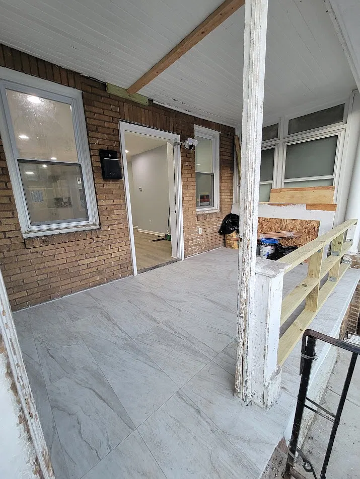 3 bed, 952 sqft, $1,550 — Photo 3