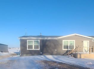 112 Merrill Rd, Castalia, IA 52133