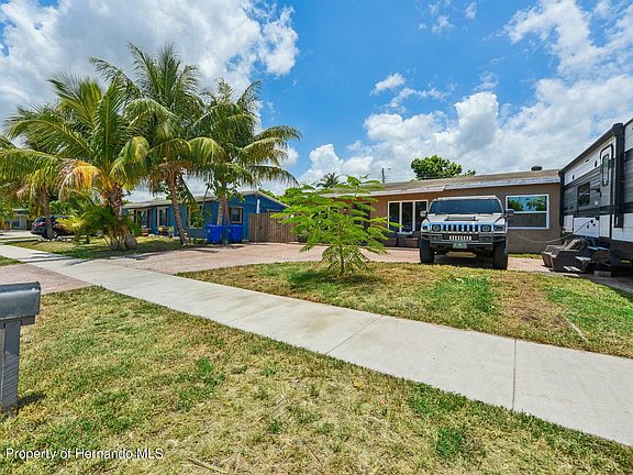 2nd image of 6501 SW 16th St