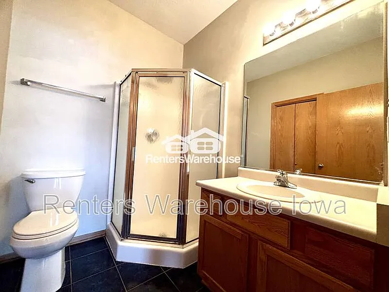 950 67th St #410 — Photo 13