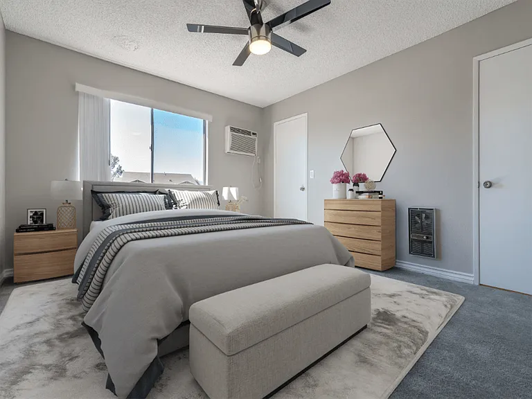 Racquet Club Apartments — Photo 13