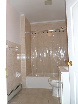 Rented by Moving Forward Real Estate NYC | media 45