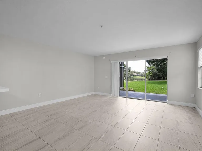13929 Fairway Island Dr #818 — Photo 8