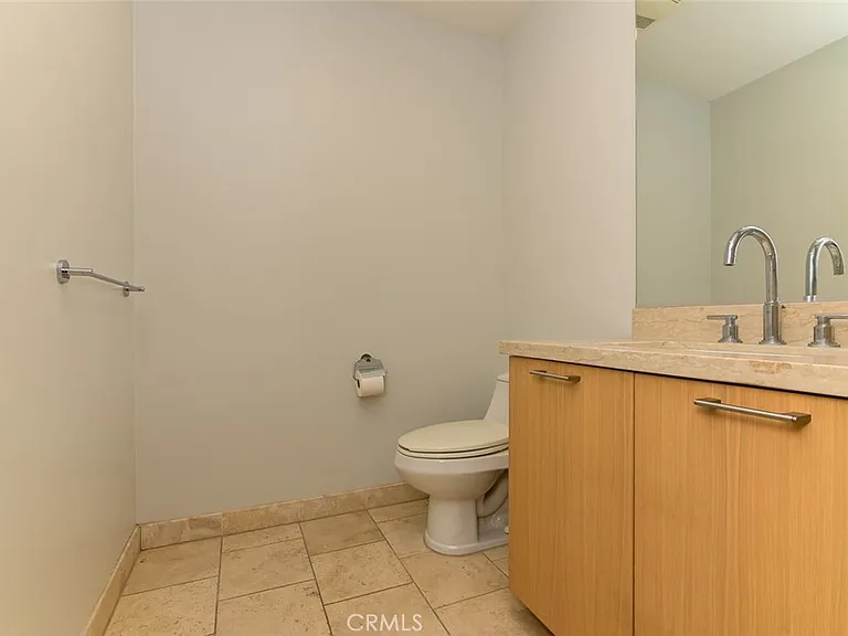 268 Caruso Ave — Photo 31