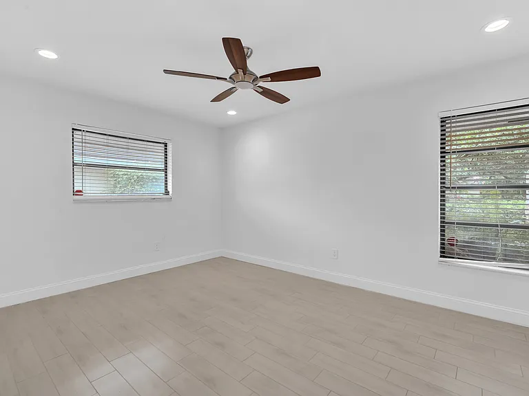 6878 Entrada Pl — Photo 16