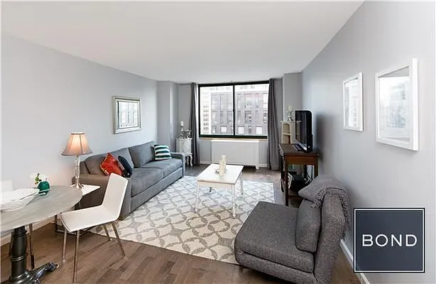 Rented by Bond New York | media 14