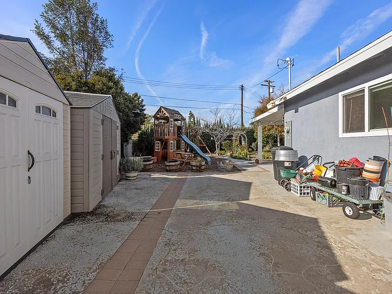 525 S Cardiff St — Photo 28