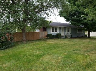 1402 Robertson Ave, Carthage, MO 64836