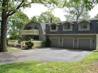 2210 Ranch Rd, Slatington, PA 18080