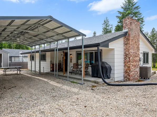 1061 Roberts Rd, Newport, WA 99156