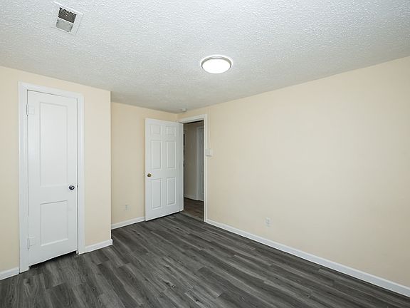 4th image of 250 Reasor Dr