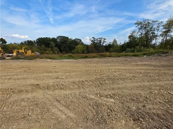 2024 Skyridge Ln, Export, PA 15632