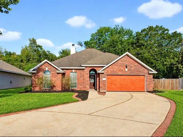 302 Dock Ct, Crosby, TX 77532