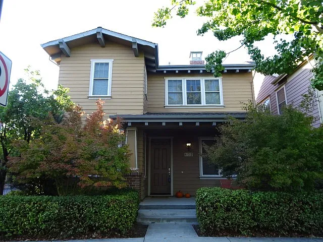2009 Cabrillo Ln photo 1