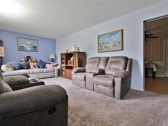 2nd image of 144 Waverly Pl