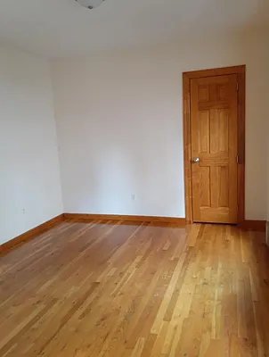 Rented by Yoo Dotan, LREB | media 14