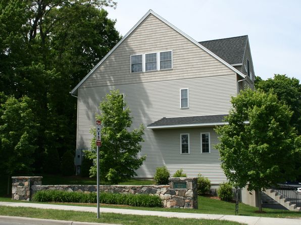 38 E Hayestown Rd #8, Danbury, CT 06811