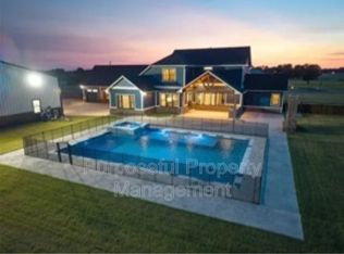 115 Weaver Ct, Noble, OK 73068