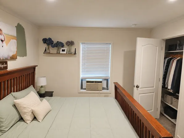 22822 N River Dr, Granite Falls, WA 98252