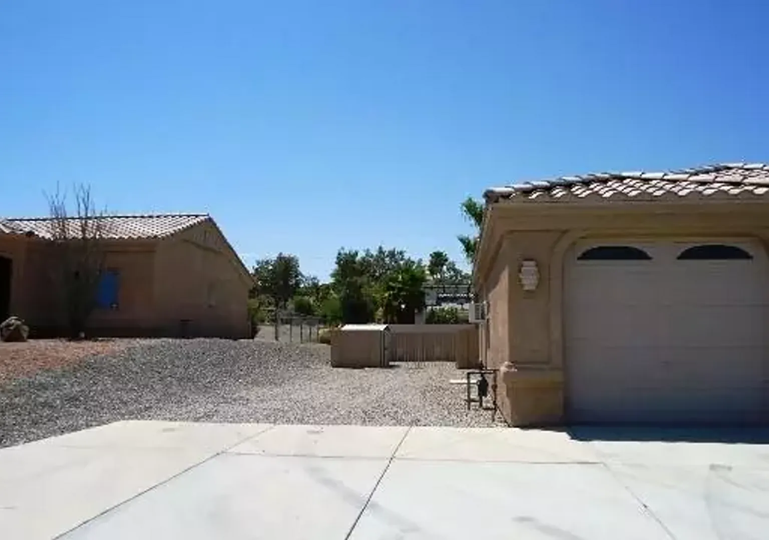 Winter Furnished- Pool Home — Photo 4