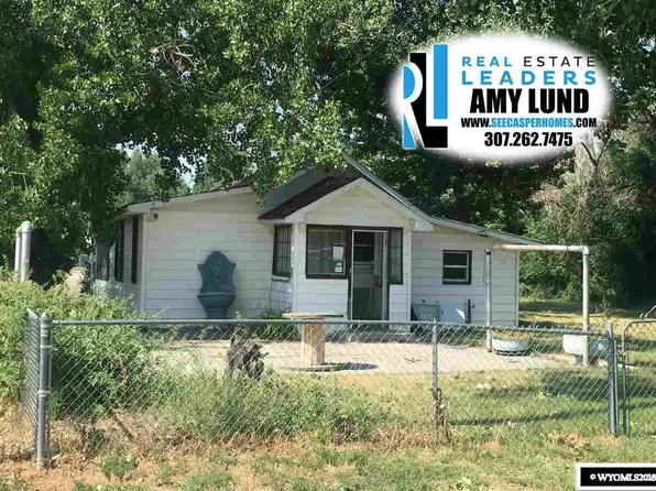 302 N 3rd Ave, Mills, WY 82604