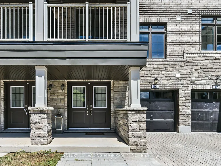 30 William Shearn Cres — Photo 3