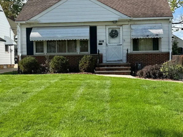 5638 Dunham Rd, Maple Heights, OH 44137