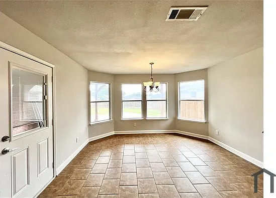 306 Lone Wolf Ct — Photo 5