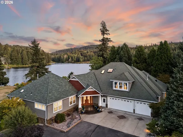 20108 S Driftwood Dr, Oregon City, OR 97045