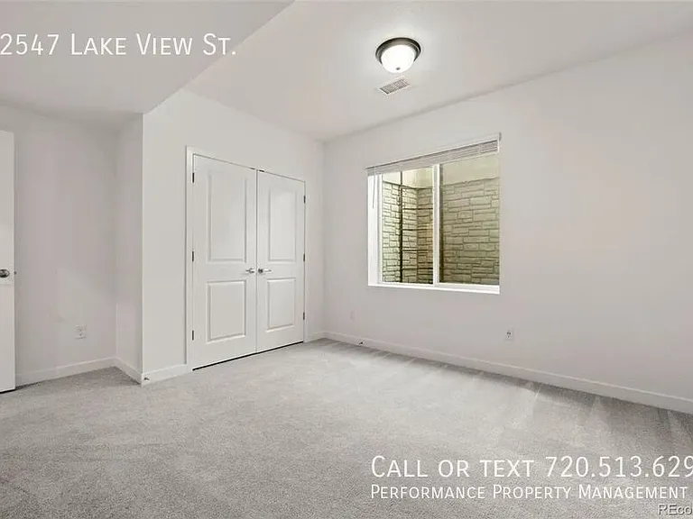 12547 Lake View St — Photo 10