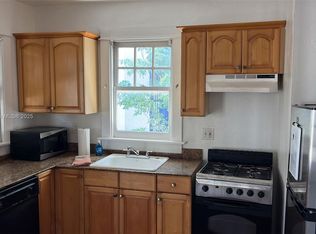 315 Eucalyptus St APT 5, West Palm Beach, FL 33401